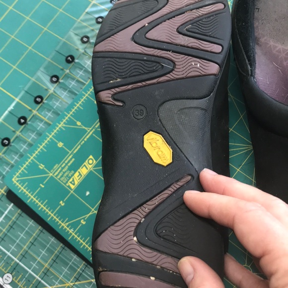 Women’s Dansko clogs - Picture 7 of 7